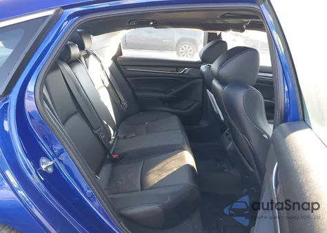 2018 Honda Accord Sport 2.0T z USA, uszkodzony, nr VIN 1HGCV2E37JA051067